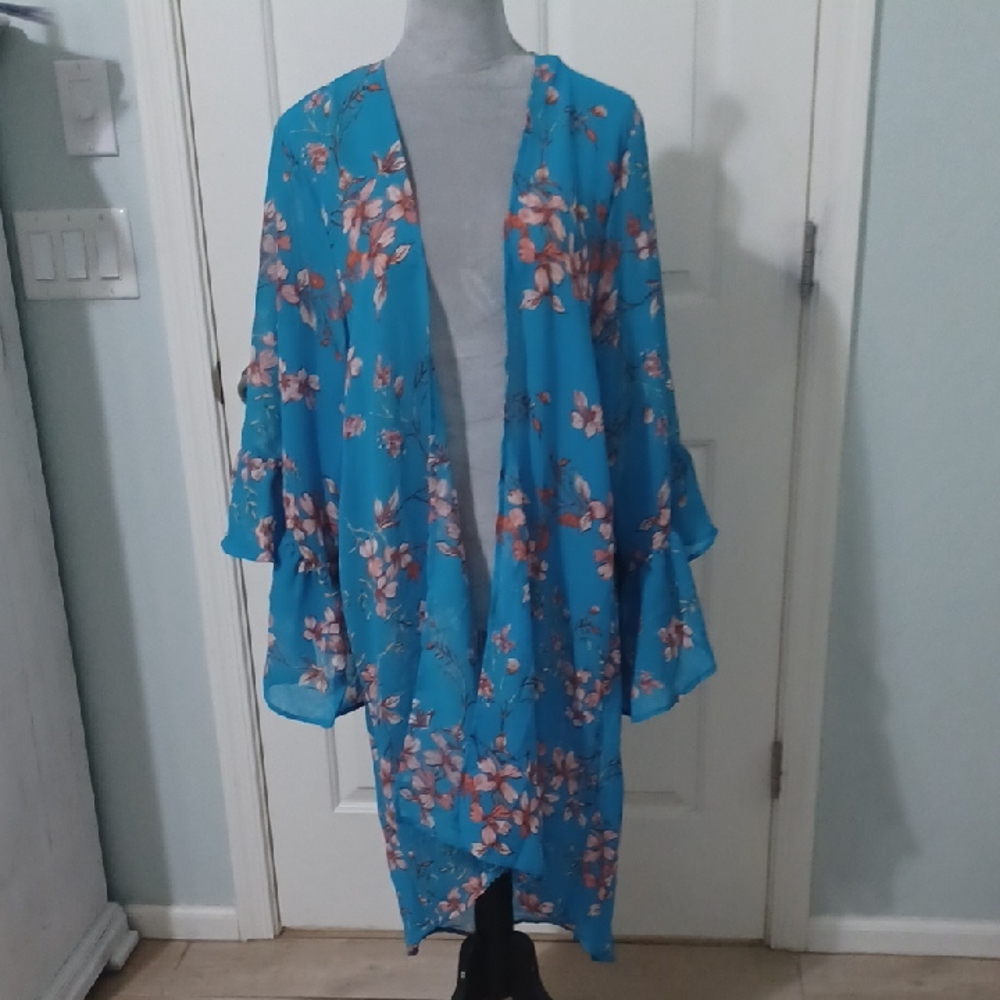 Live 4 Truth Teal Floral Kimono